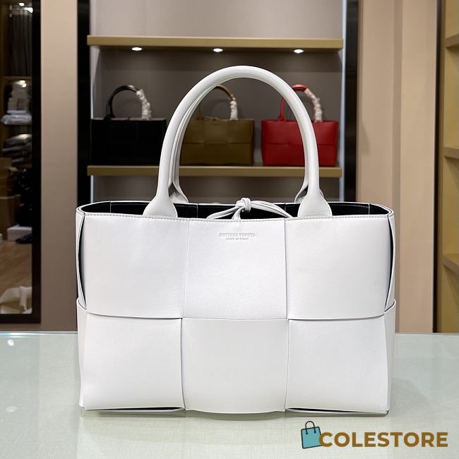 Bottega Veneta Arco Tote Bag In White 44052 Size 36x24x12cm - 1