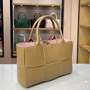 Bottega Veneta Arco Tote Bag In Brown 44052 Size 36x24x12cm - 3