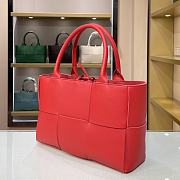 Bottega Veneta Arco Tote Bag In Red 44052 Size 36x24x12cm - 2