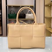 Bottega Veneta Arco Tote Bag In Beige 44052 Size 36x24x12cm - 1