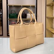 Bottega Veneta Arco Tote Bag In Beige 44052 Size 36x24x12cm - 2