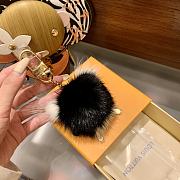 Louis Vuitton Key Ring Lovely Bear - 3