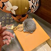 Louis Vuitton Key Ring Cartoon  - 3