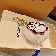 Louis Vuitton Key Ring Lovely Penguin  - 3