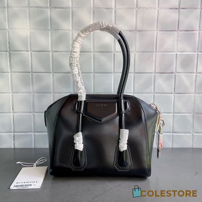 Givenchy medium Antigona Lock Tote Bag In Black BB50G Size 33x23x17cm - 1