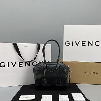Givenchy Antigona Lock Tote Bag BB50G Size 23x19x13cm
