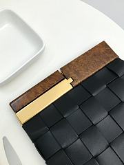 Bottega Veneta Snap Clutch Lambskin 64774 Size 27x5x28cm - 6