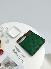 Bottega Veneta Snap Clutch In Green Lambskin 64774 Size 27x5x28cm - 2