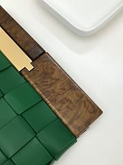 Bottega Veneta Snap Clutch In Green Lambskin 64774 Size 27x5x28cm - 4