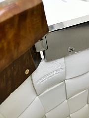 Bottega Veneta Snap Clutch In White Lambskin 64774 Size 27x5x28cm - 5
