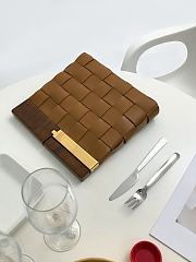 Bottega Veneta Snap Clutch In Brown Lambskin 64774 Size 27x5x28cm - 3
