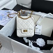 Chanel Mini Reissue Phone Crossbody Bag In White Size 17x13x5.5cm - 1