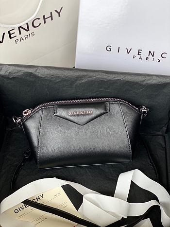 Givenchy Antigona Nano Crossbody Bag In Black BBU01 Size 18x13x7cm