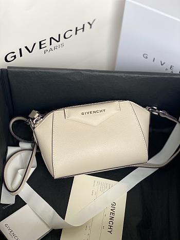 Givenchy Antigona Nano Crossbody Bag In White BBU01 Size 18x13x7cm 