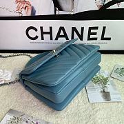 Chanel Chervon Trendy CC Top Handle Bag In Blue Size 25x12x17cm - 4