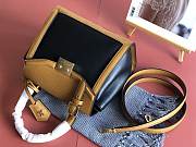 Louis Vuitton Arch Top Handle Bag M55335 Size 22x20x13cm - 4