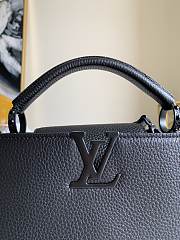 Louis Vuitton Capucines BB In Black M94634 Size 27x18x9cm - 2
