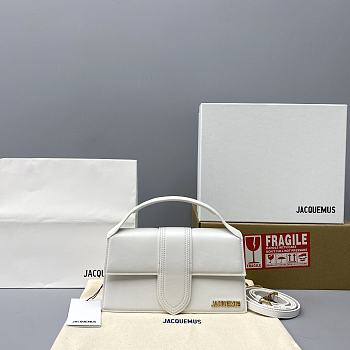 Jacquemus Le Grand Bambino Bag In White 213BA Size 18x6x7cm