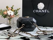 Chanel Small Vanity Case Style AS2630 Size 15x10x11cm - 4