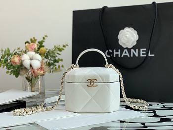 Chanel Small Vanity Case Style In White AS2630 Size 15x10x11cm