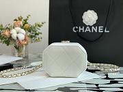 Chanel Small Vanity Case Style In White AS2630 Size 15x10x11cm - 6