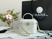 Chanel Small Vanity Case Style In White AS2630 Size 15x10x11cm - 2