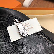 Louis Vuitton Discovery Bumbag 47cm - 3