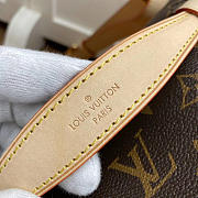 Louis Vuitton Discovery Monogram Bumbag M44336 Size 37x14x13cm - 4