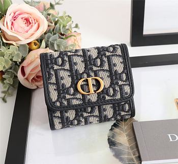 Dior 30 Montaigne Compact Wallet S2084 Size 10x8.5xcm