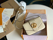 Louis Vuitton Pont 9 In White M55948 Size 23x15x8cm - 1