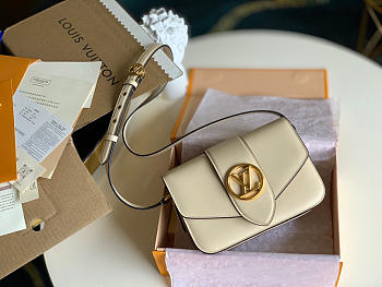 Louis Vuitton Pont 9 In White M55948 Size 23x15x8cm
