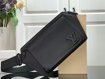 Louis Vuitton Sling Aeogram M57081 Size 30x16x3cm