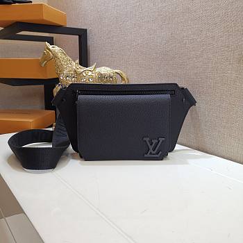 Louis Vuitton Sling Bag Aeogram M57081 Size 30x16x3cm