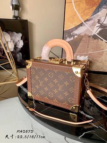 Louis Vuitton Valistte Tresor 22.5cm