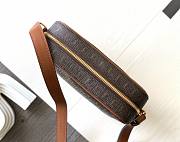 YSL Le Monogramme Crossbody 669957 Size 21.5x15x7cm - 5