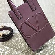 Valentino Garavani Vlogo Walk Mini Tote In Wine Size 20x10x21cm - 3