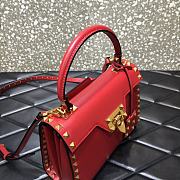 Valentino Garavani Rockstud Alcove Grainy Small Handbag WB0J7 Size 22x17x9cm  - 4
