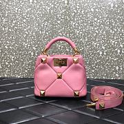 Garavani Roman Stud Small Leather Shoulder Bag In Pink Size 20×9×15cm - 1