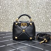 Valentino Garavani Roman Stud Small Leather In Black Size 20×9×15cm - 1