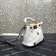 Valentino Garavani Roman Stud Small Leather White Size 20×9×15cm - 5