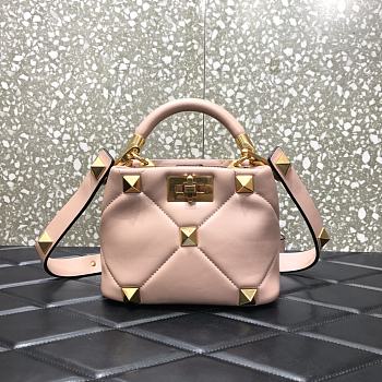 Valentino Garavani Roman Stud Small Leather Shoulder Bag In Light Pink Size 20×9×15cm