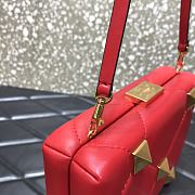 Valentino Garavani In Red 0659 Size 20x5x14cm - 6
