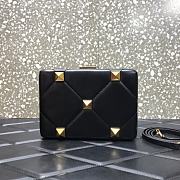 Valentino Garavani In Black 0659 Size 20x5x14cm - 1