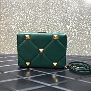 Valentino Garavani In Green 0659 Size 20x5x14cm - 1