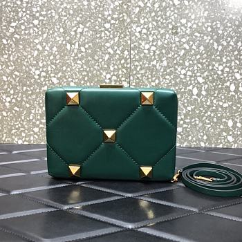 Valentino Garavani In Green 0659 Size 20x5x14cm