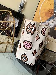 Louis Vuitton Neverfull MM In Creme M45819 31cm - 4