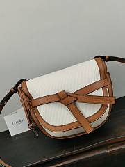 Loewe Small Gate Crossbody Bag In White 26167 Size 25x18x10cm - 5