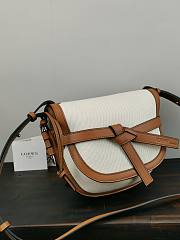 Loewe Small Gate Crossbody Bag In White 26167 Size 25x18x10cm - 6