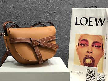 Loewe Small Gate Crossbody Bag In Brown 26167 Size 25x18x10cm