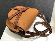 Loewe Small Gate Crossbody Bag In Brown 26167 Size 25x18x10cm - 2